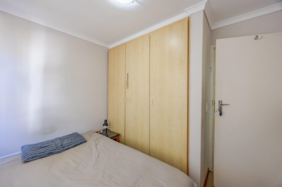 5 Bedroom Property for Sale in Lakeside Western Cape